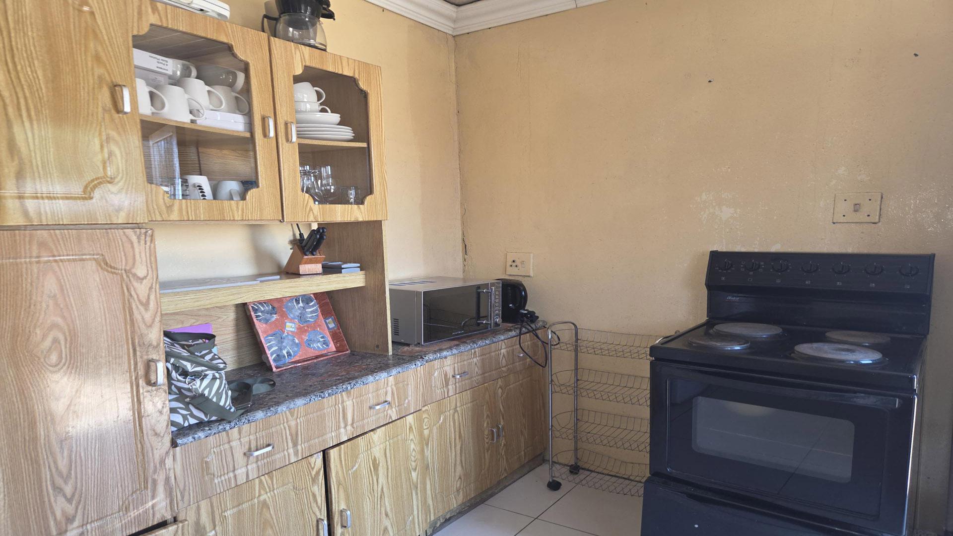 Kitchen of property in Kroonstad