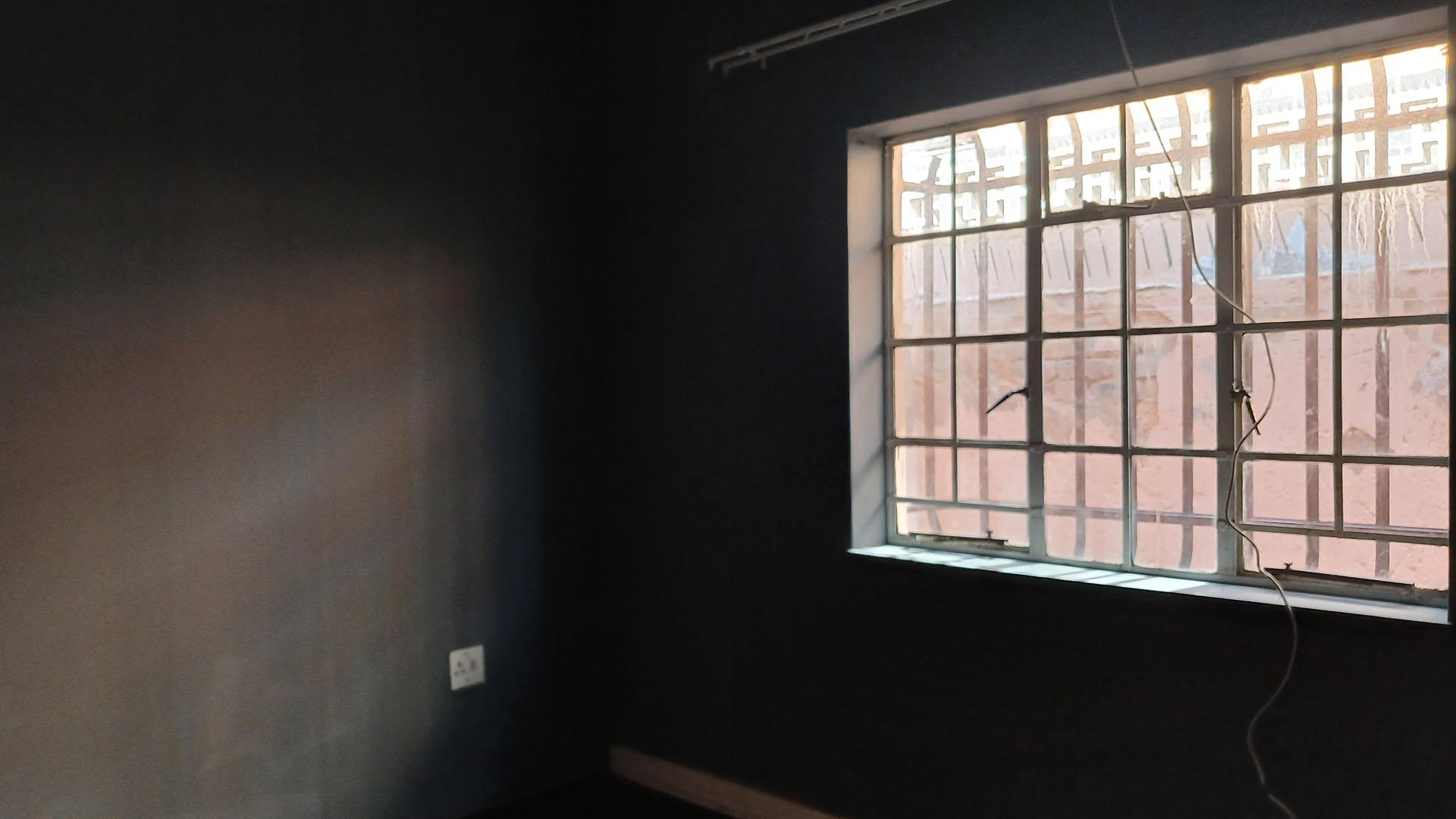 Bed Room 1 - 11 square meters of property in Orange Grove