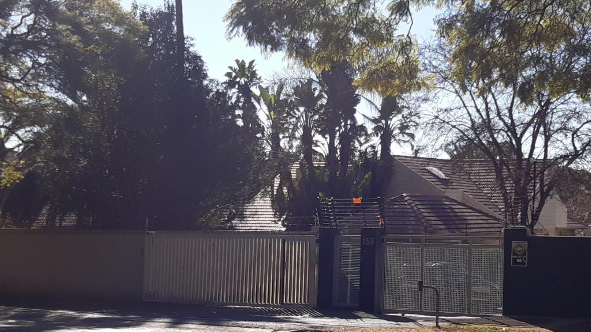Front View of property in Greenside