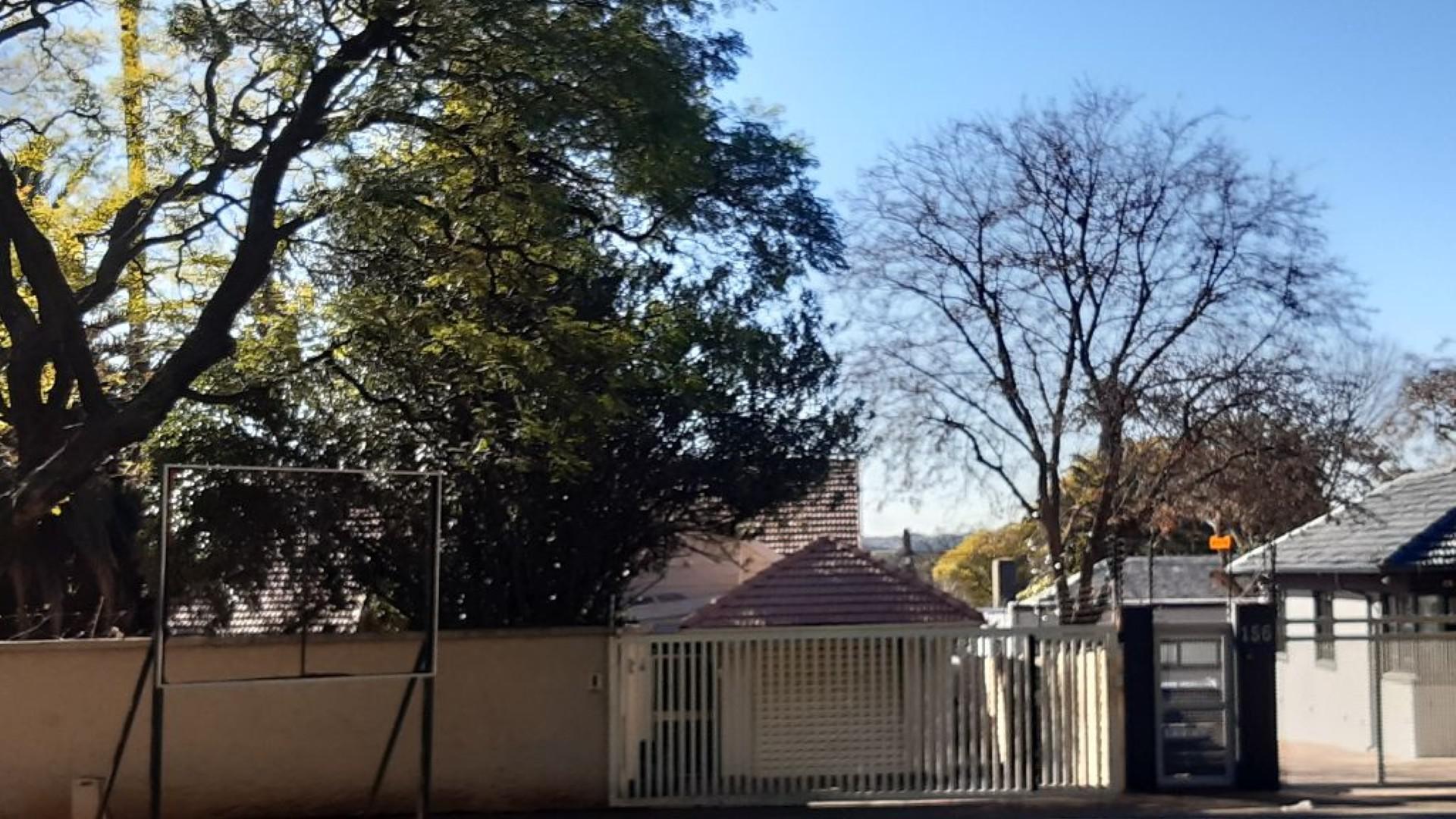 Front View of property in Greenside