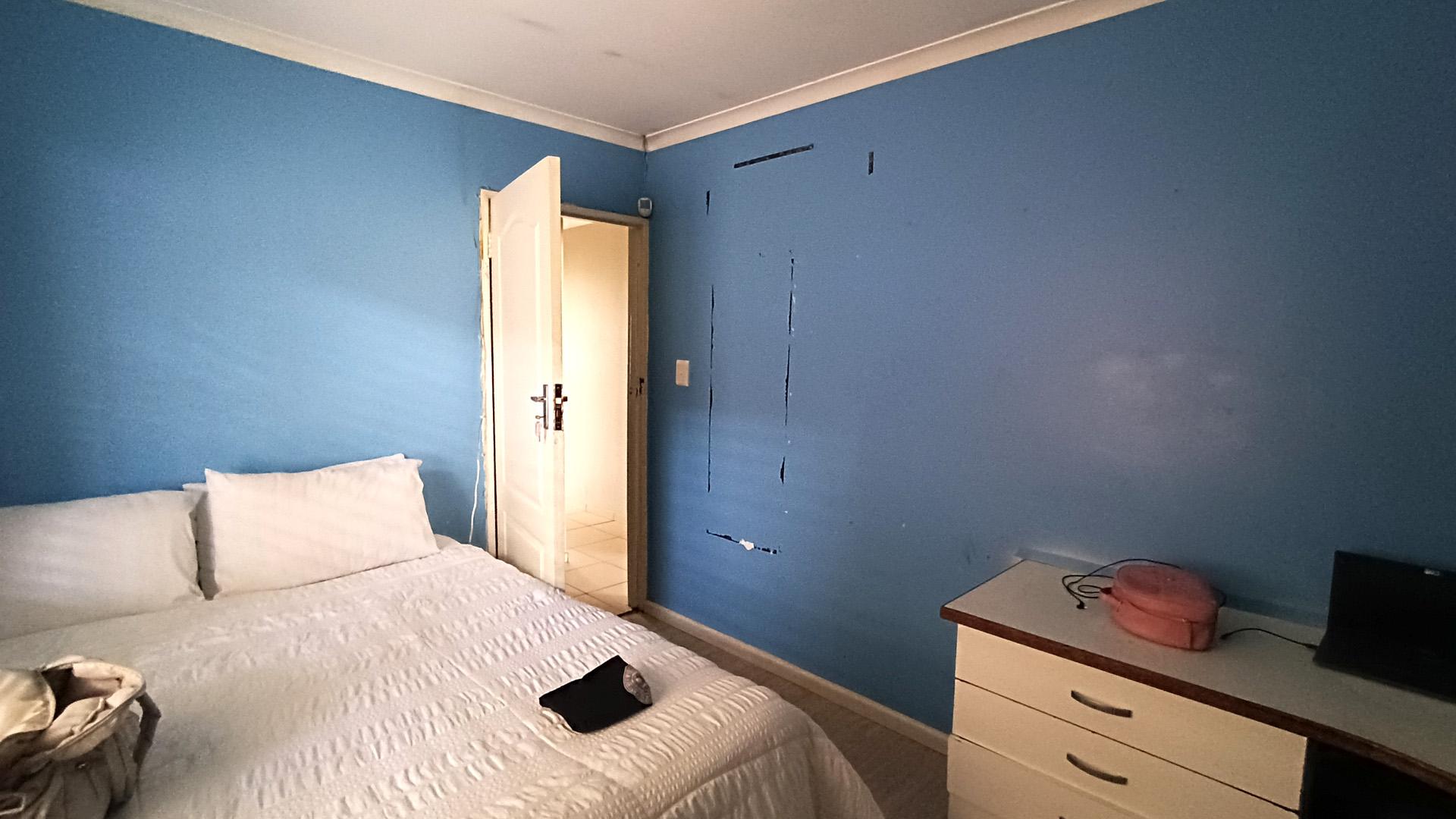 Bed Room 1 - 11 square meters of property in Summer Greens