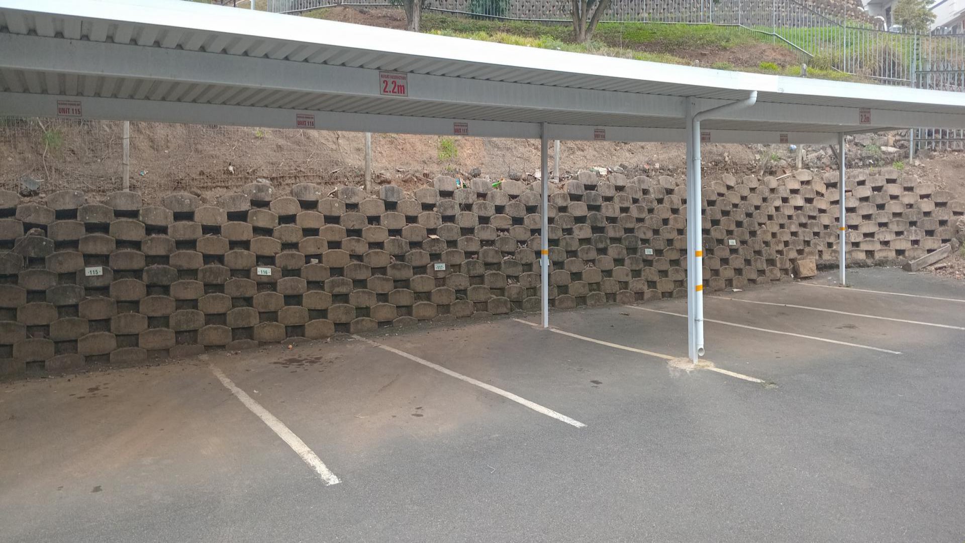 Carport  of property in Durban Central
