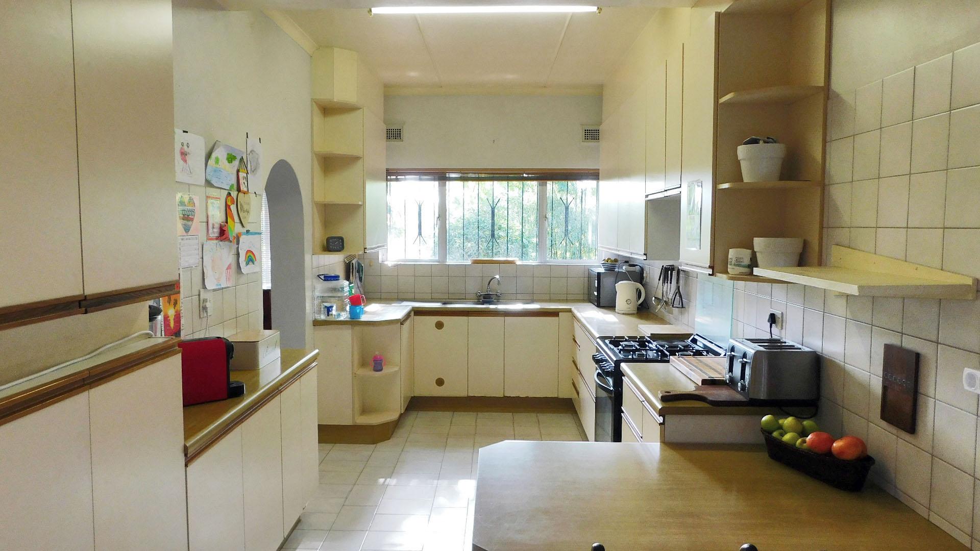 Kitchen - 16 square meters of property in Glen Hills