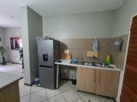 Kitchen - 9 square meters of property in Monavoni