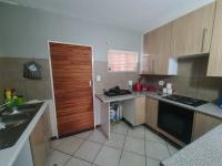 Kitchen - 9 square meters of property in Monavoni