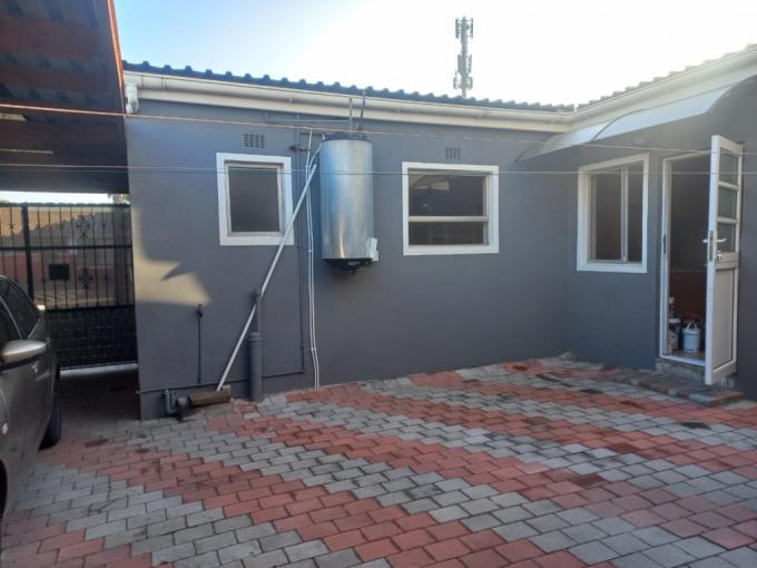 1 Bedroom House to Rent in Mitchells Plain - Property to rent - MR639540