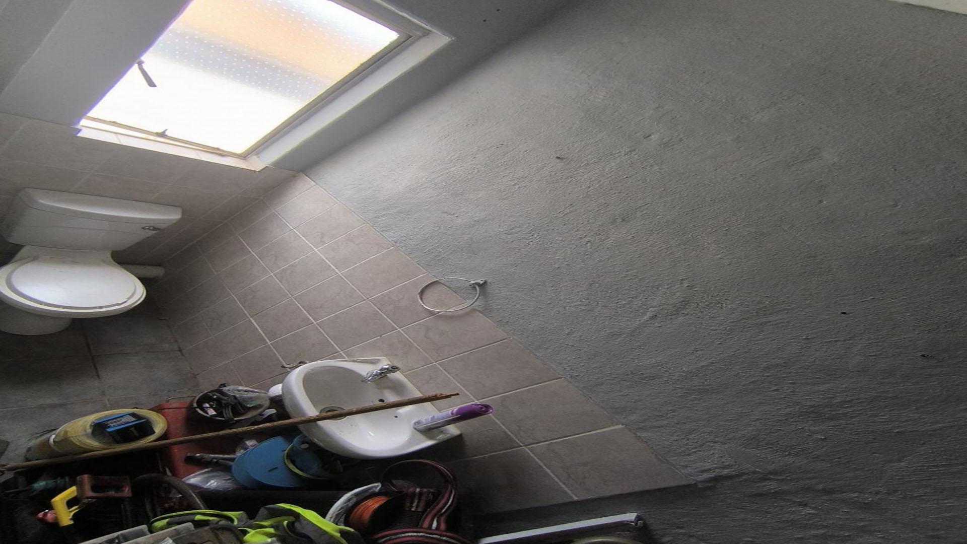 Guest Toilet of property in Krugersdorp