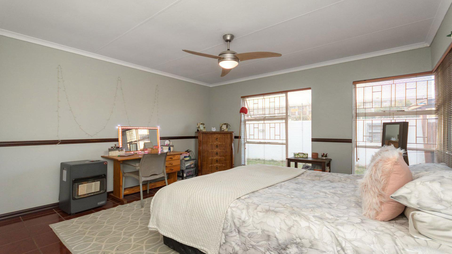 Bed Room 4 of property in Esther Park