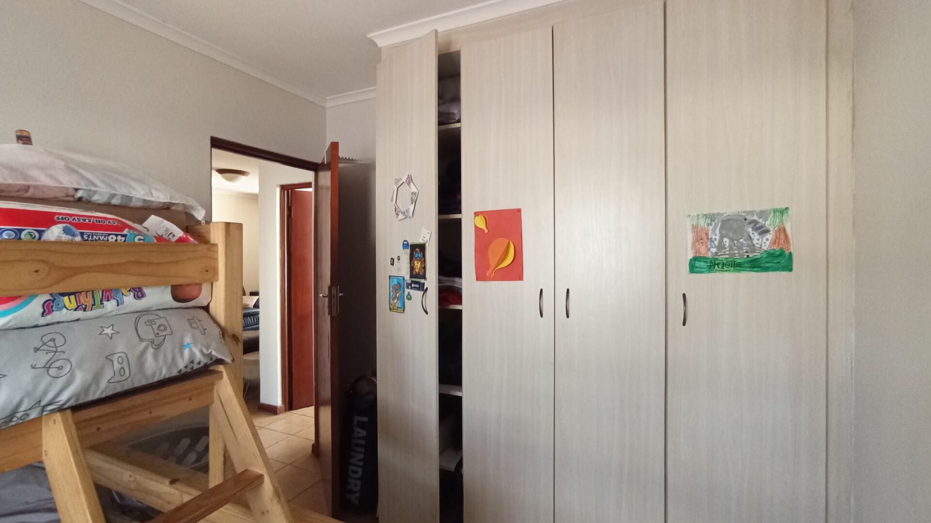 Bed Room 2 - 9 square meters of property in Montana Tuine