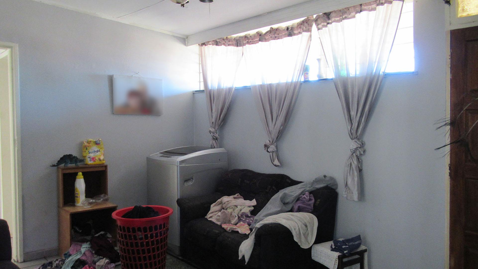 Dining Room - 15 square meters of property in Greenhills