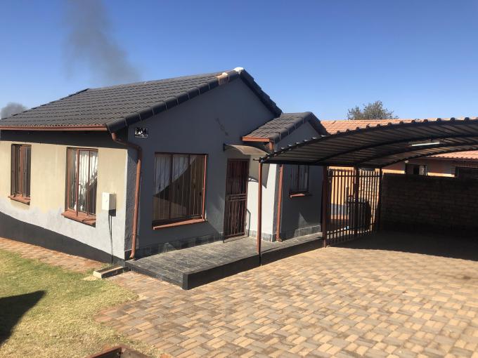 2 Bedroom House to Rent in Groblerpark - Property to rent - MR640008