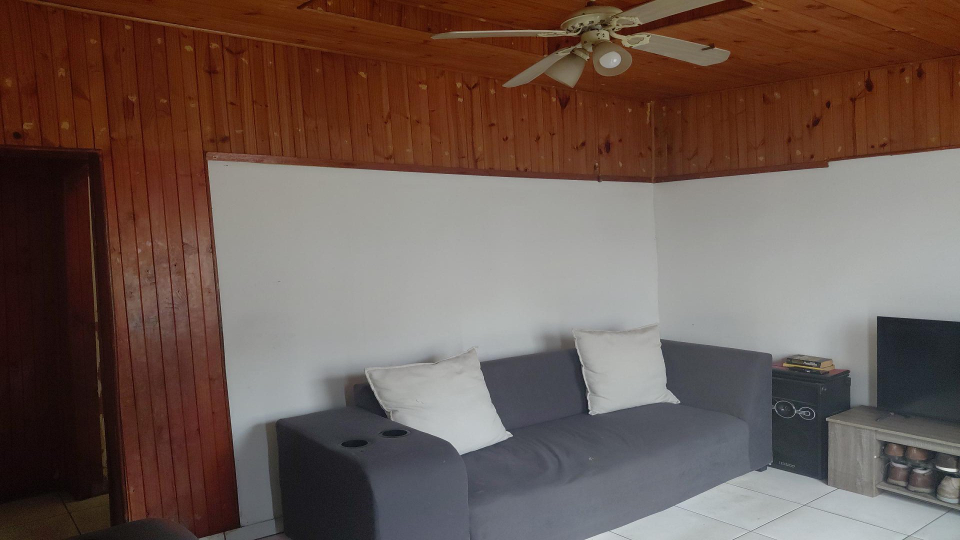 Lounges of property in Umlazi