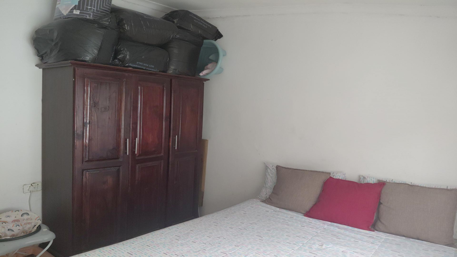 Bed Room 1 of property in Umlazi