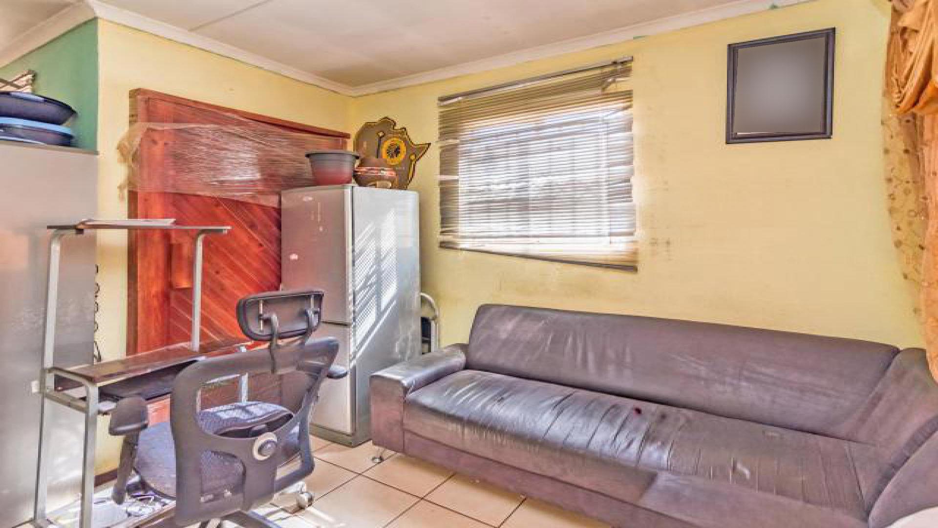Lounges of property in Protea Glen
