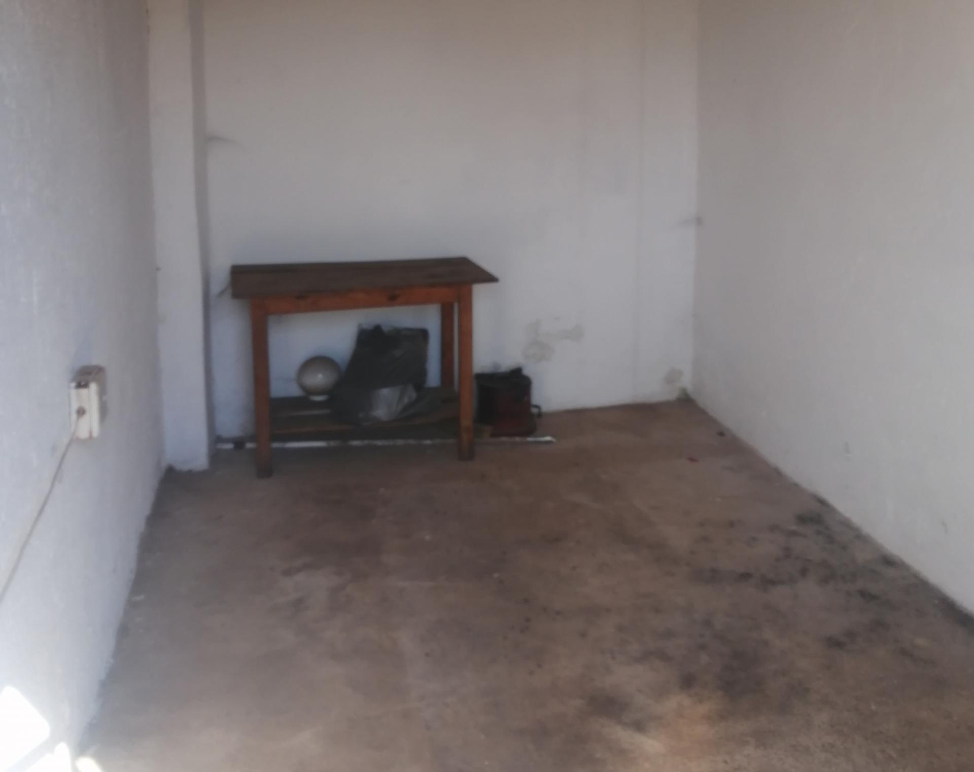Kitchen - 6 square meters of property in Atteridgeville