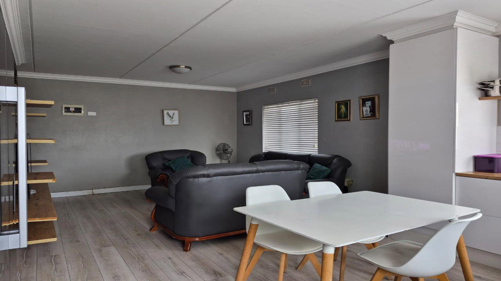 Dining Room of property in Jabulani