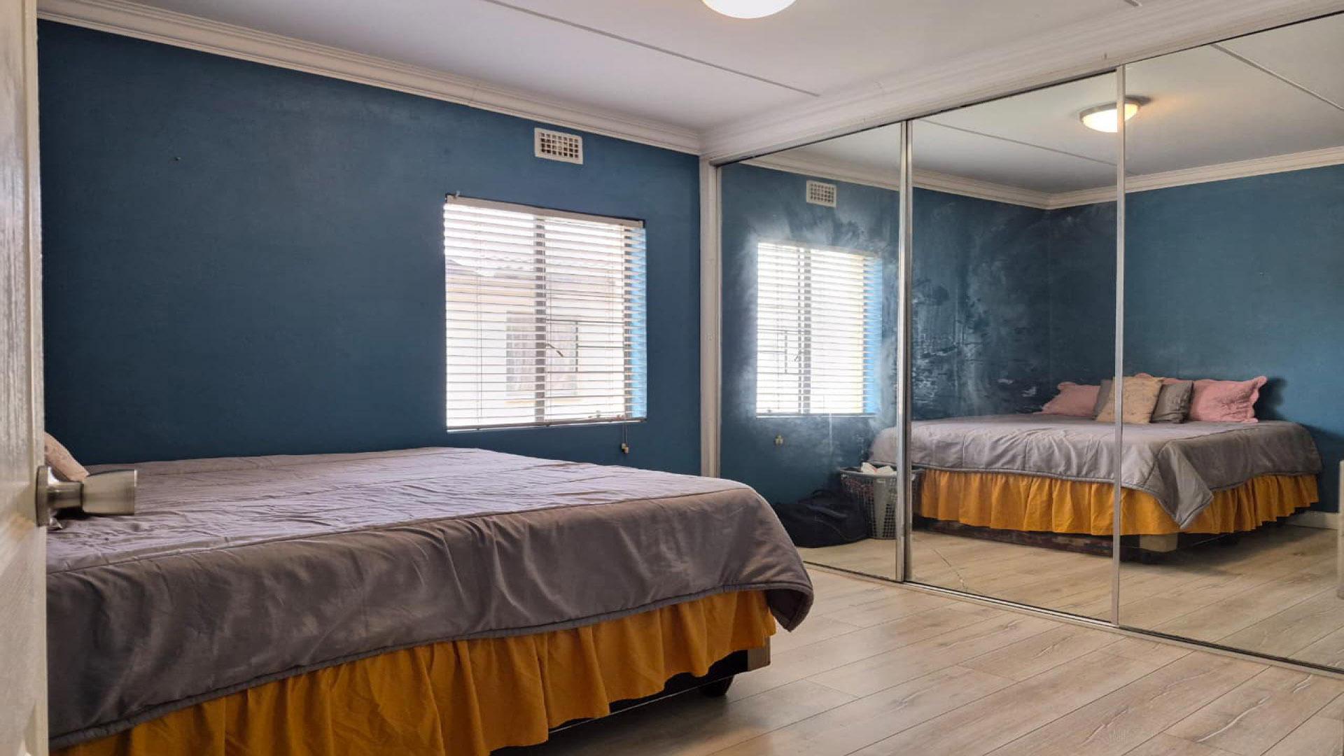 Bed Room 1 of property in Jabulani