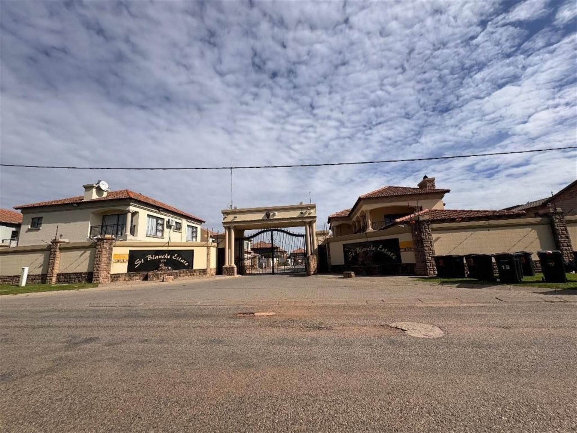 Front View of property in Rynfield