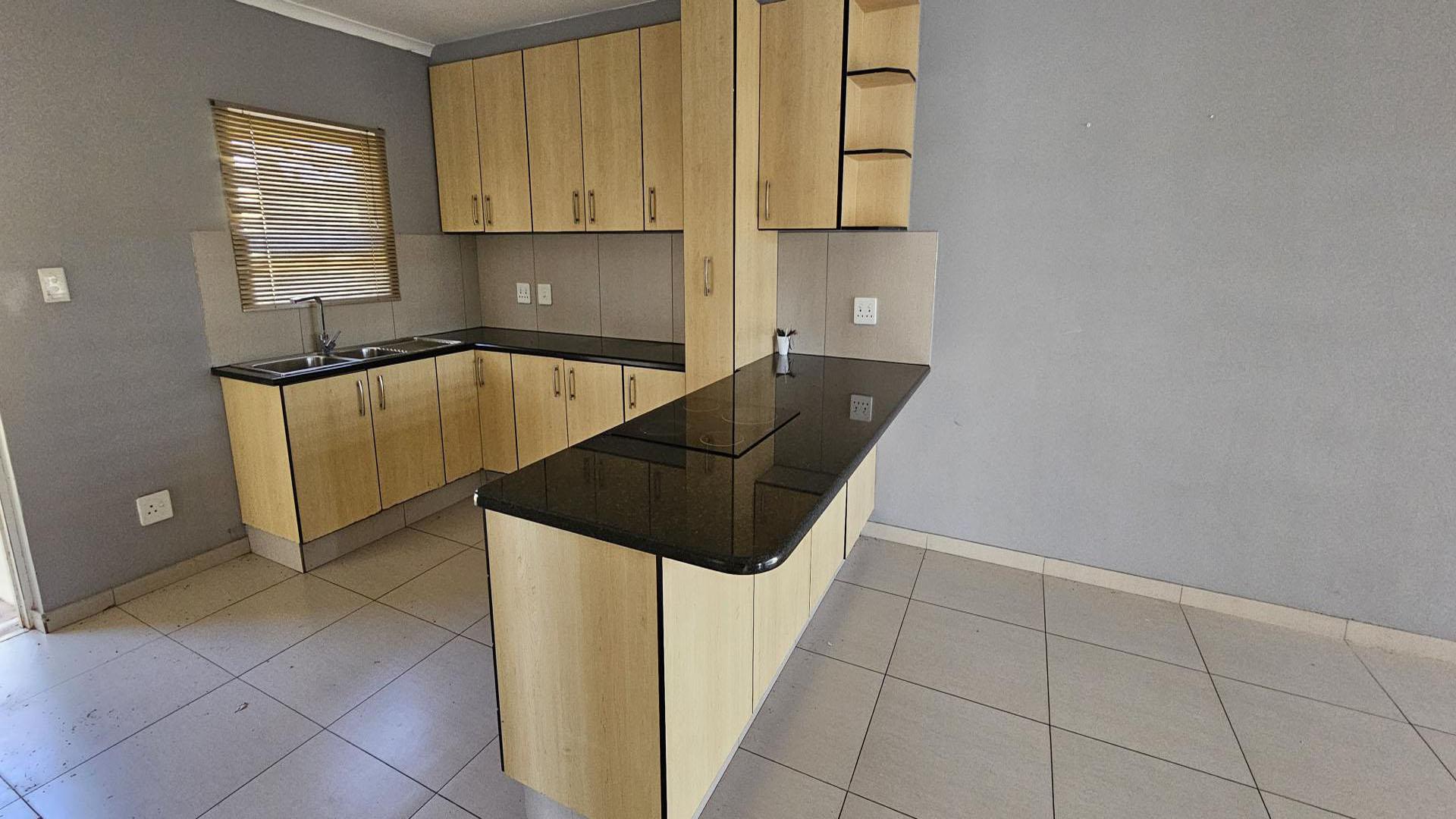 Kitchen of property in Panorama Park