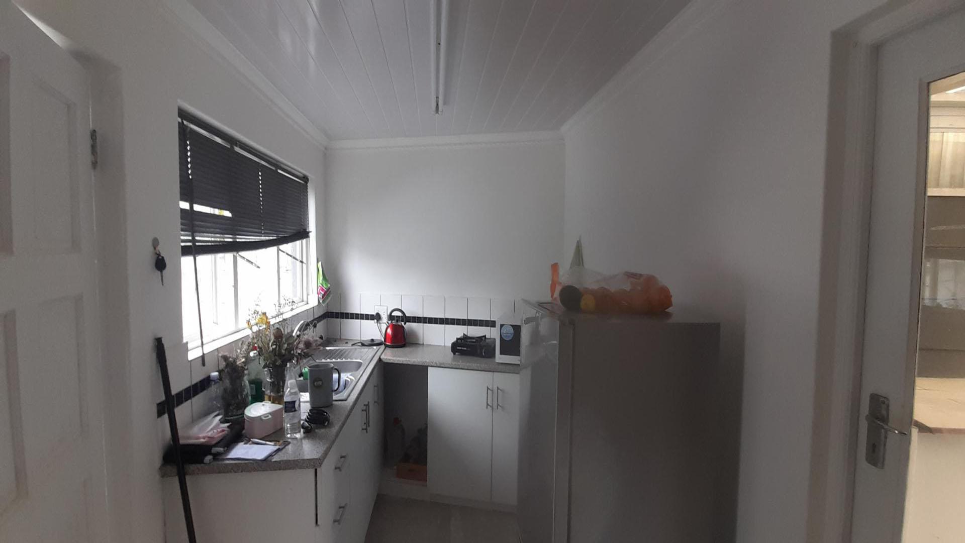 Kitchen of property in Retreat