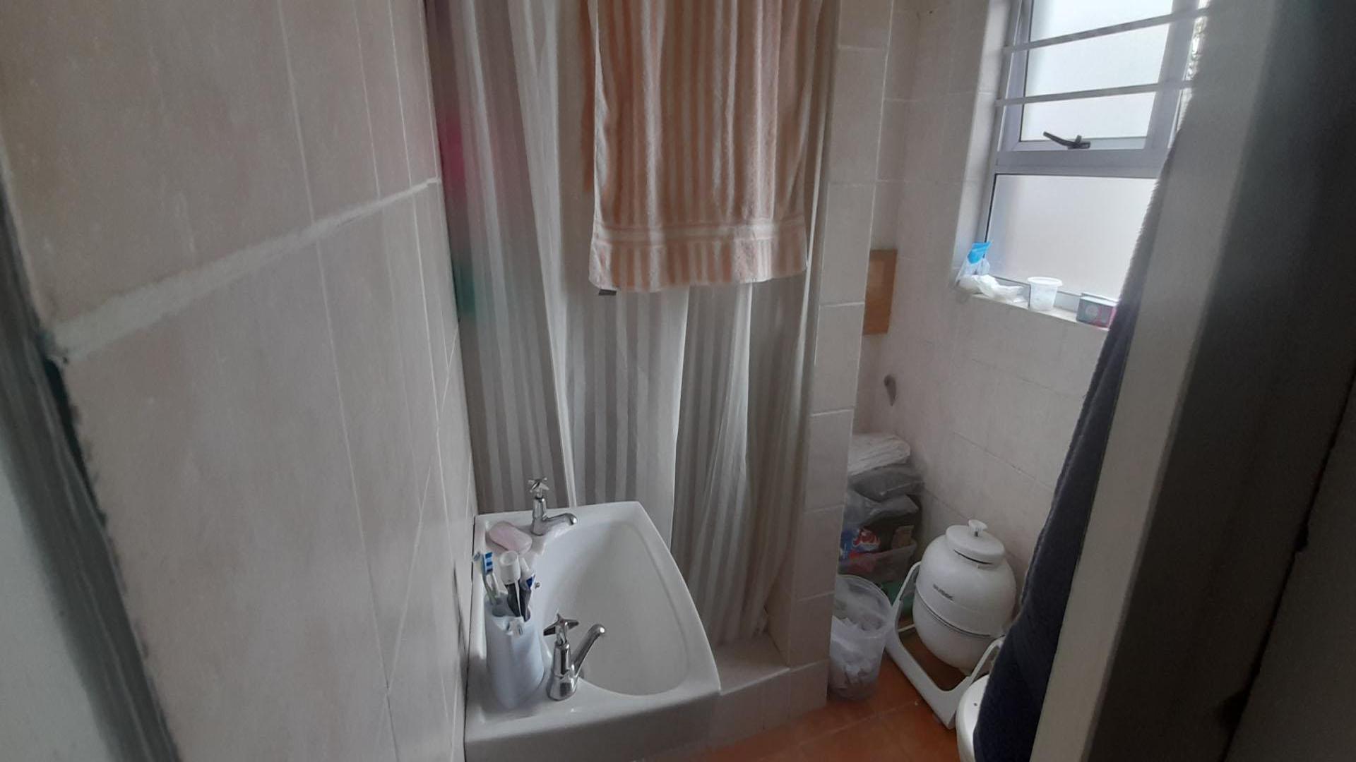 Bathroom 1 of property in Retreat