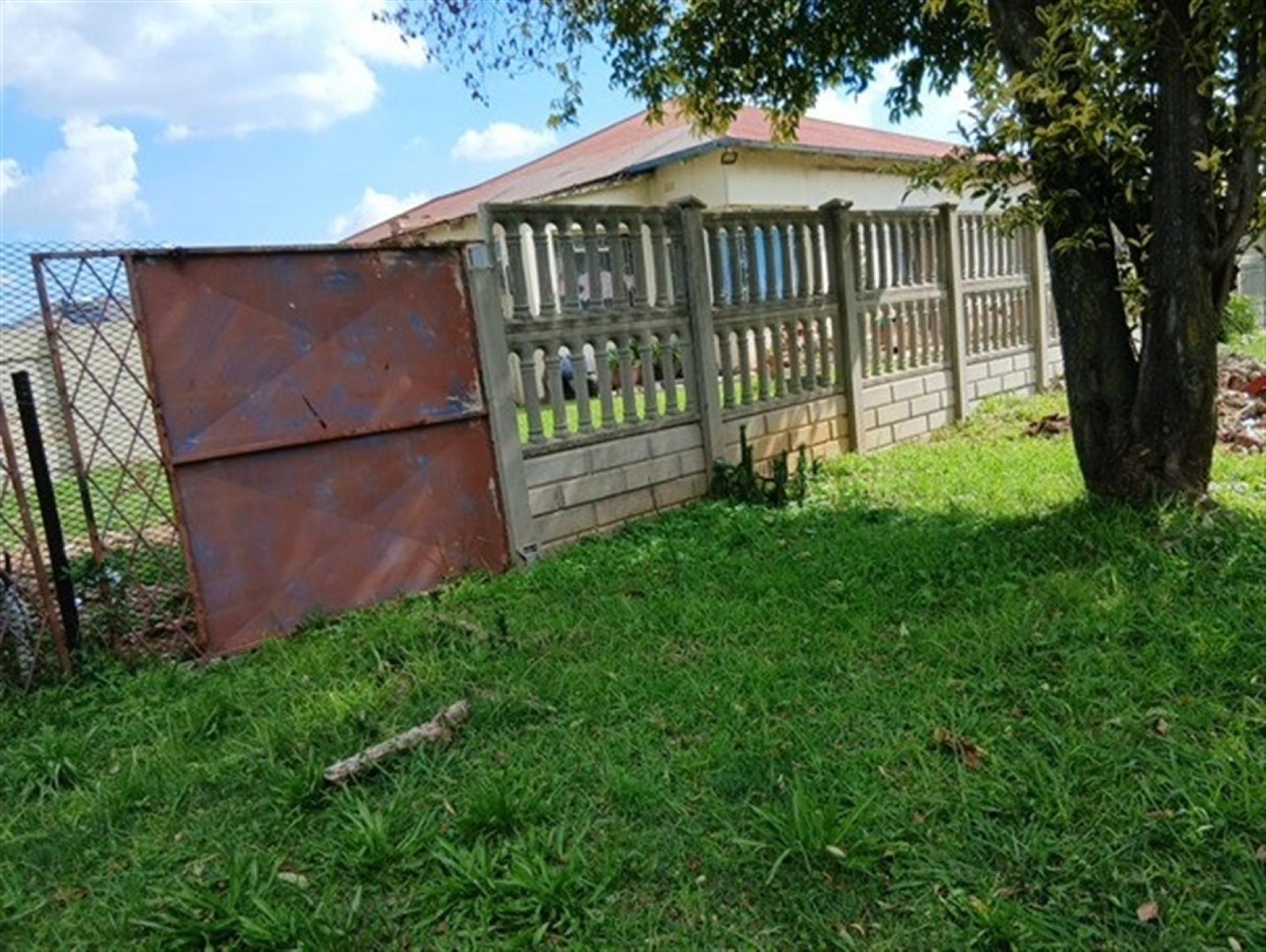Front View of property in Brakpan