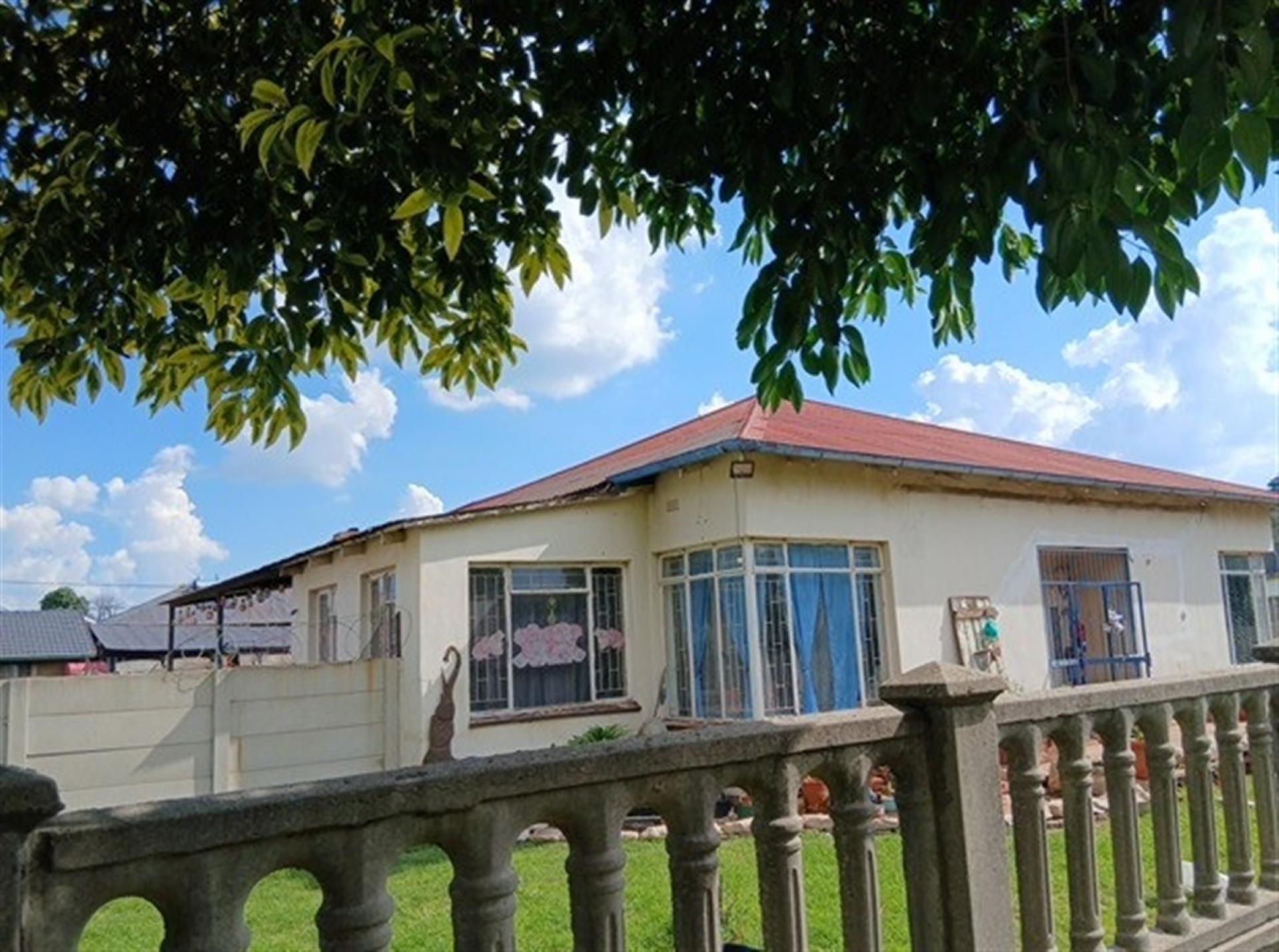 Front View of property in Brakpan