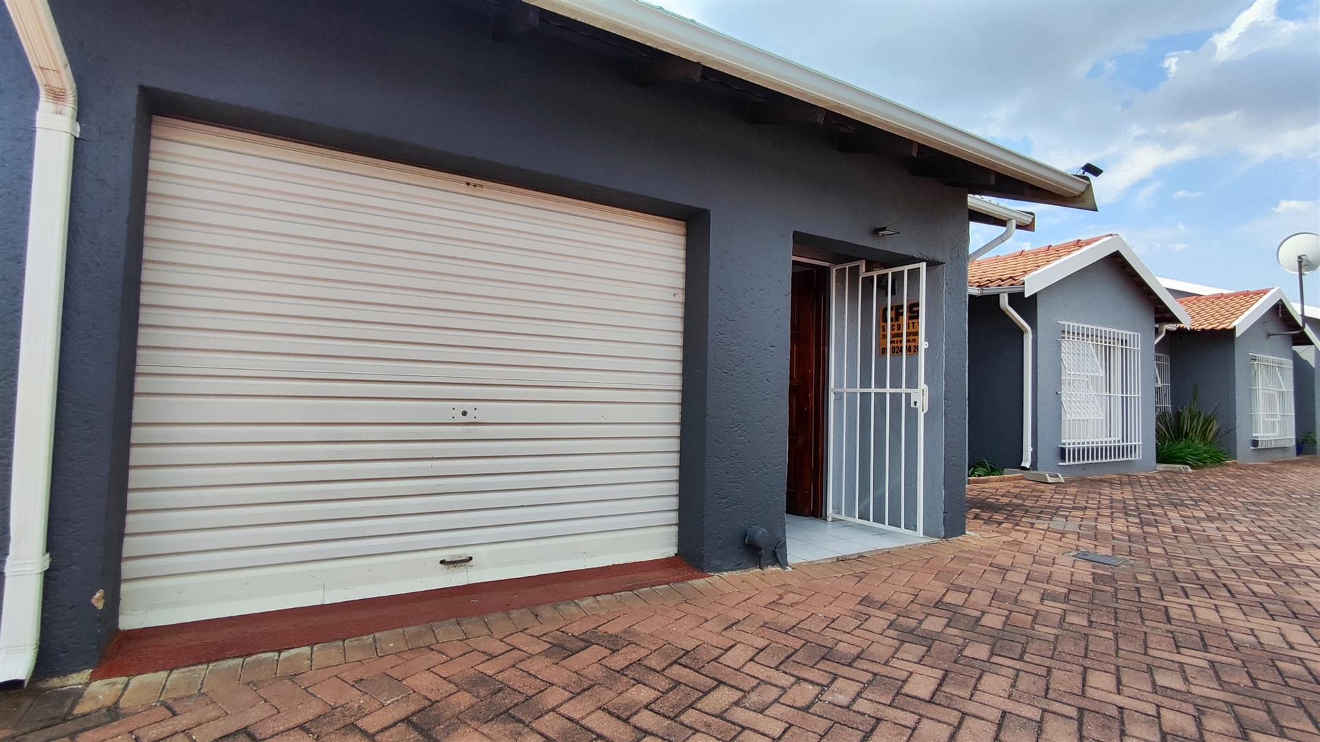 Front View of property in Raceview