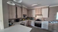 Kitchen of property in Raceview