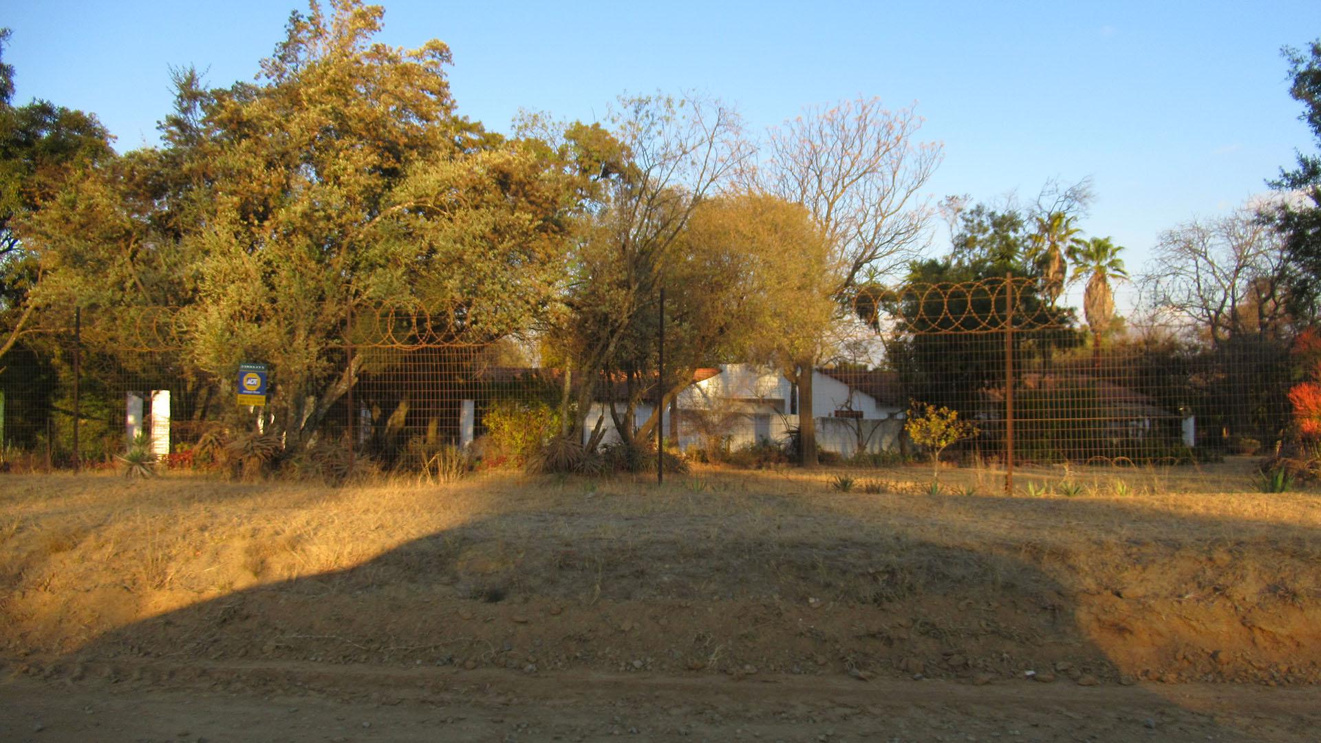 Front View of property in Farmall A.H.