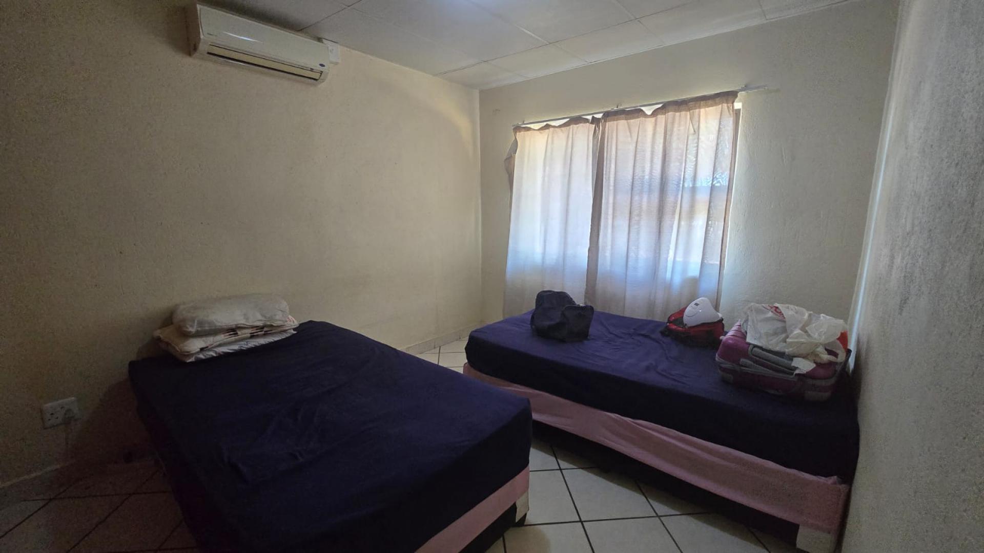 Bed Room 1 of property in Lephalale (Ellisras)