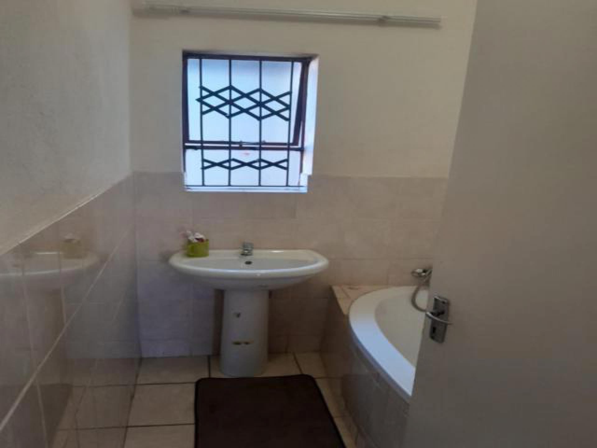Bathroom 1 of property in Tzaneen
