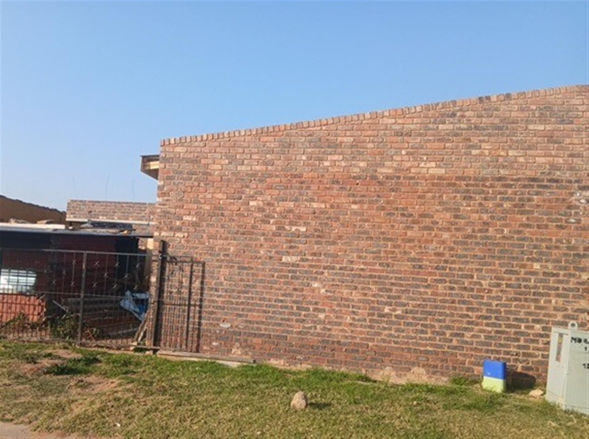 Front View of property in Katlehong