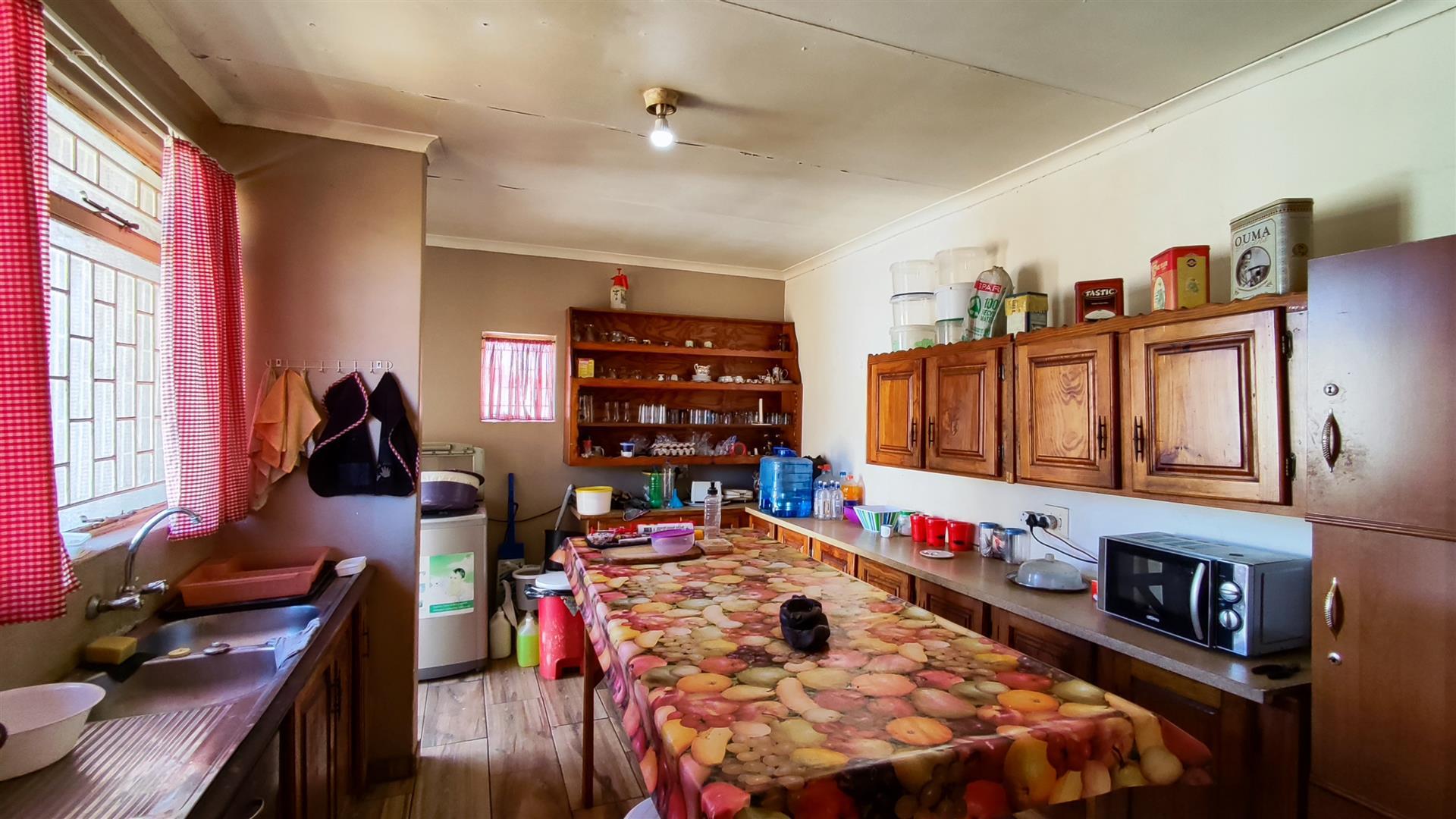 Kitchen - 15 square meters of property in Sasolburg