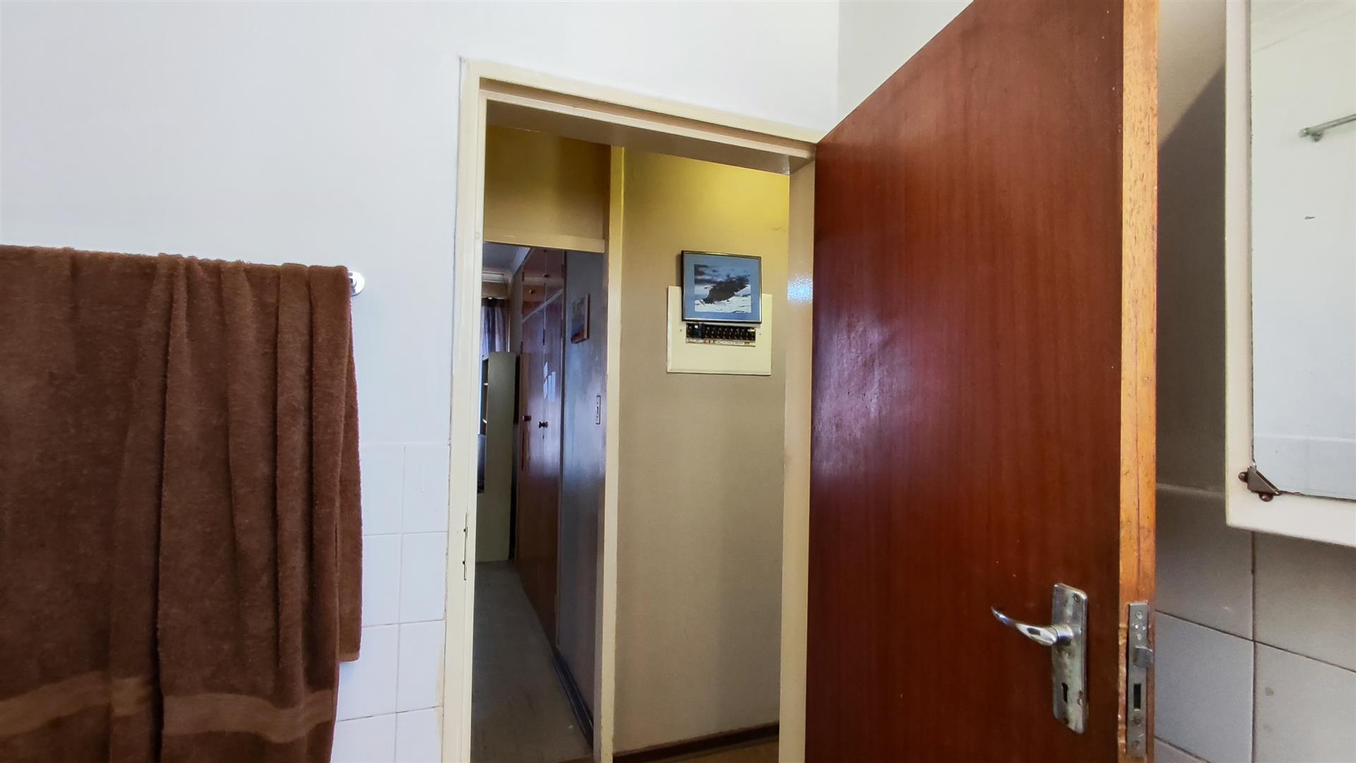 Bathroom 1 - 6 square meters of property in Sasolburg