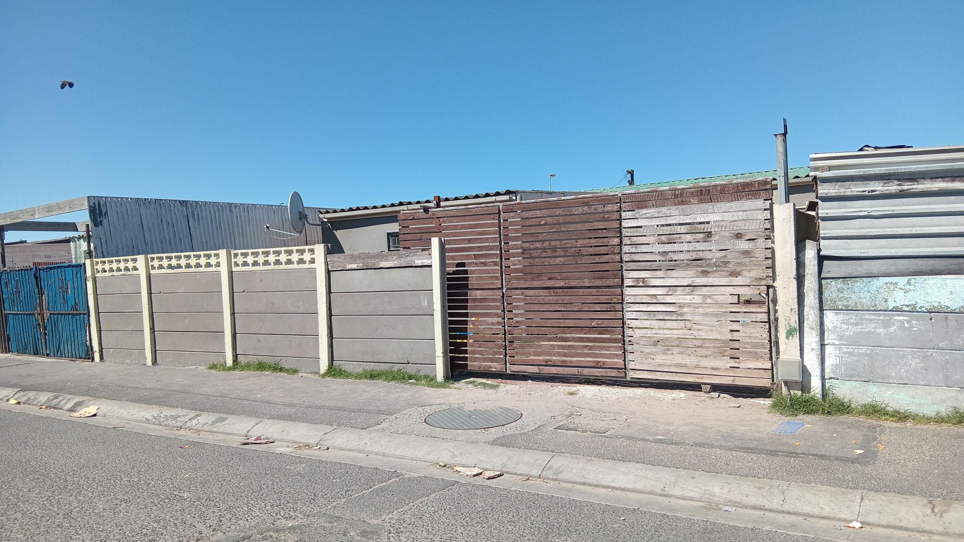 Front View of property in Matroosfontein