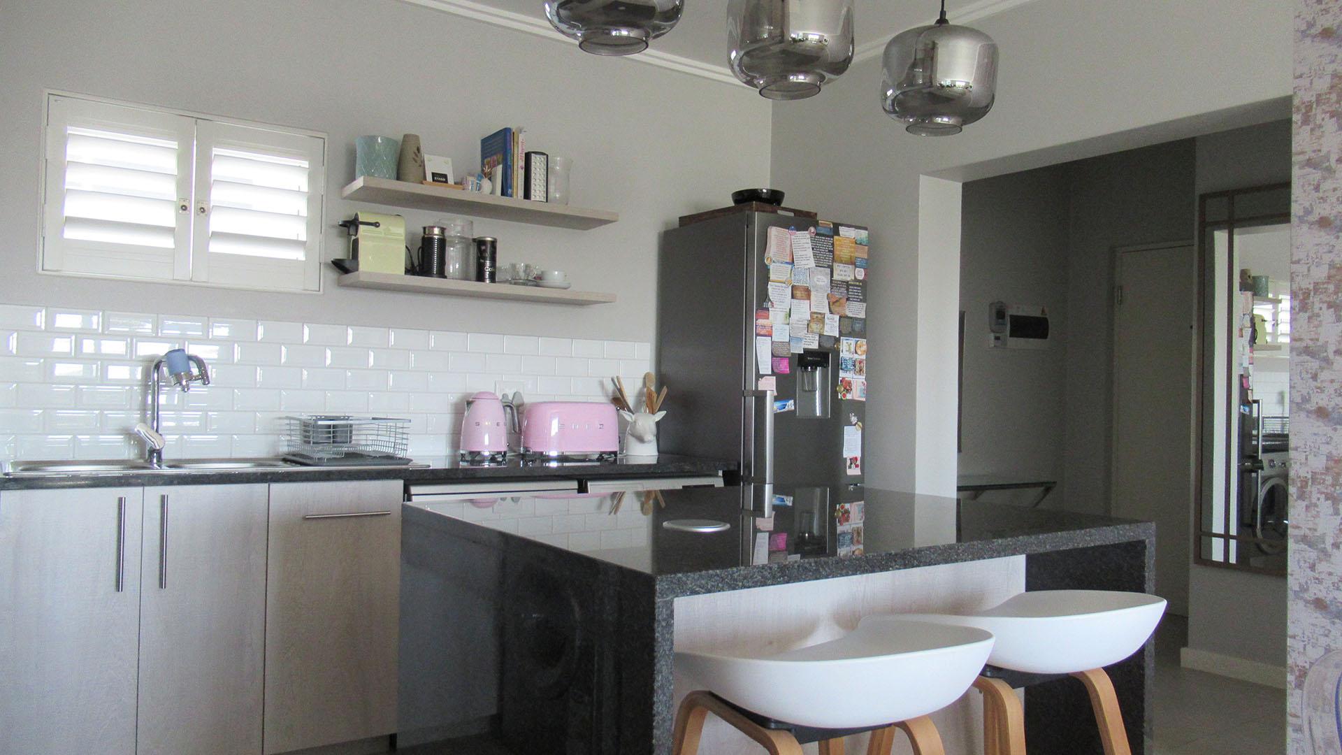 Kitchen - 9 square meters of property in Morningside