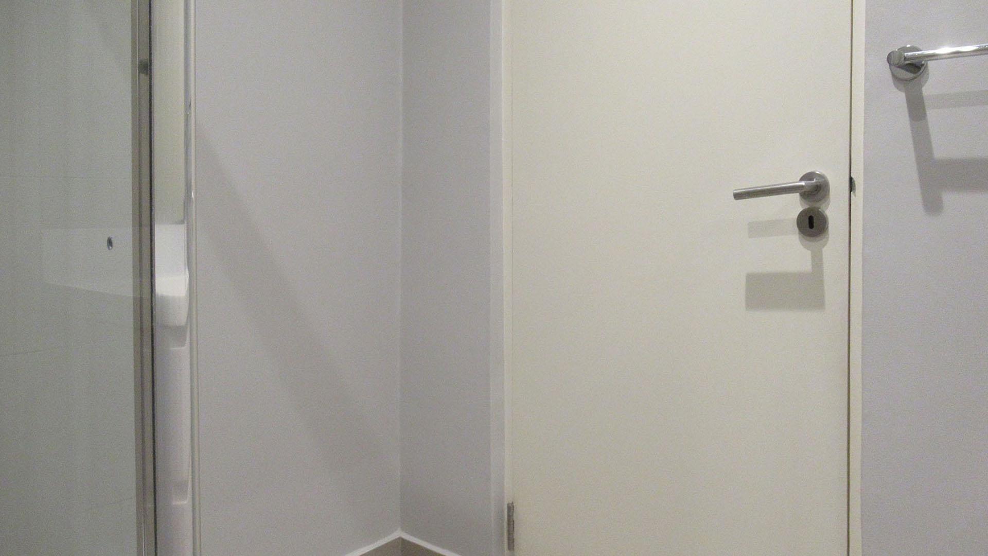 Bathroom 1 - 4 square meters of property in Morningside