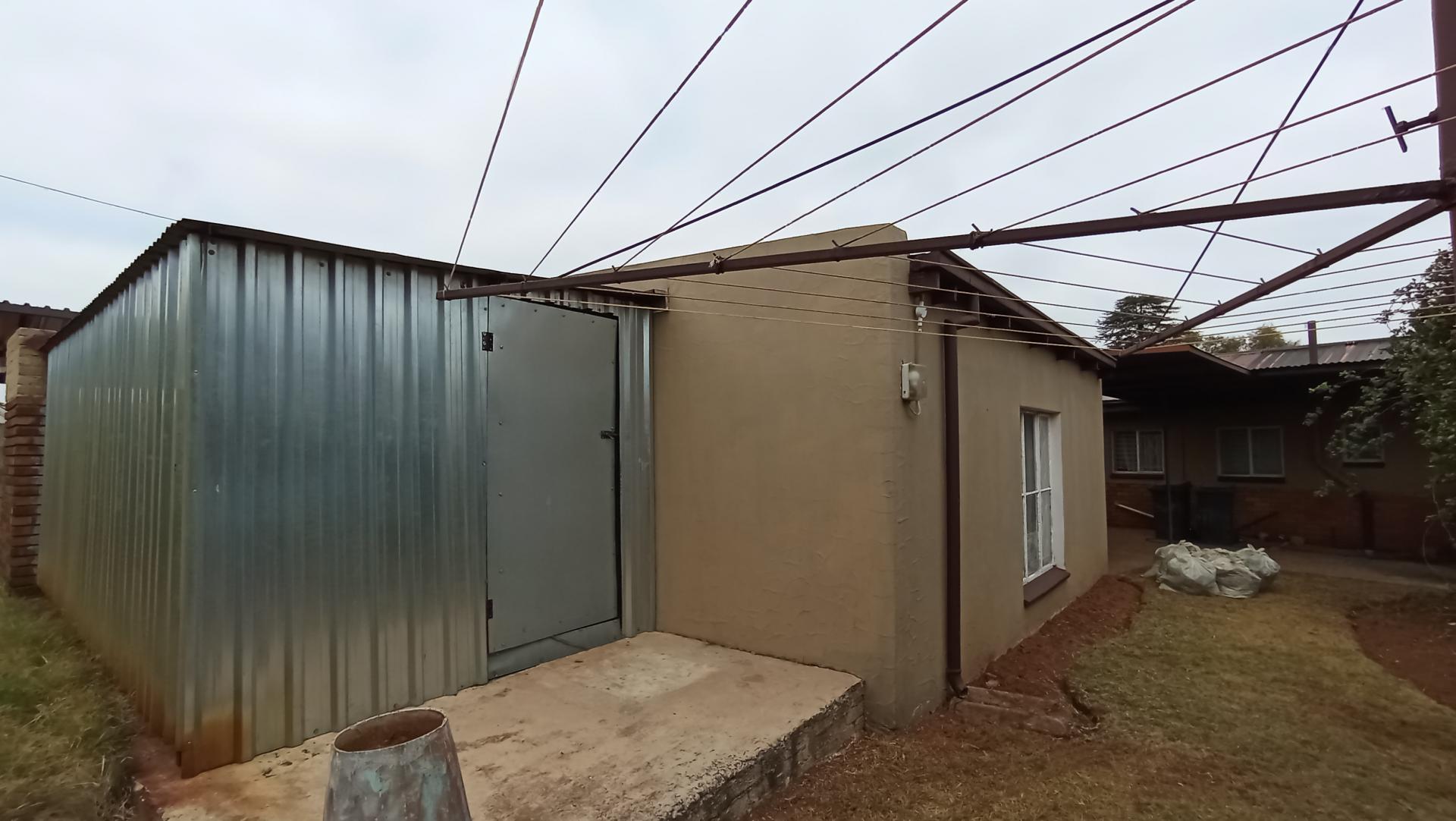 Backyard of property in Witpoortjie