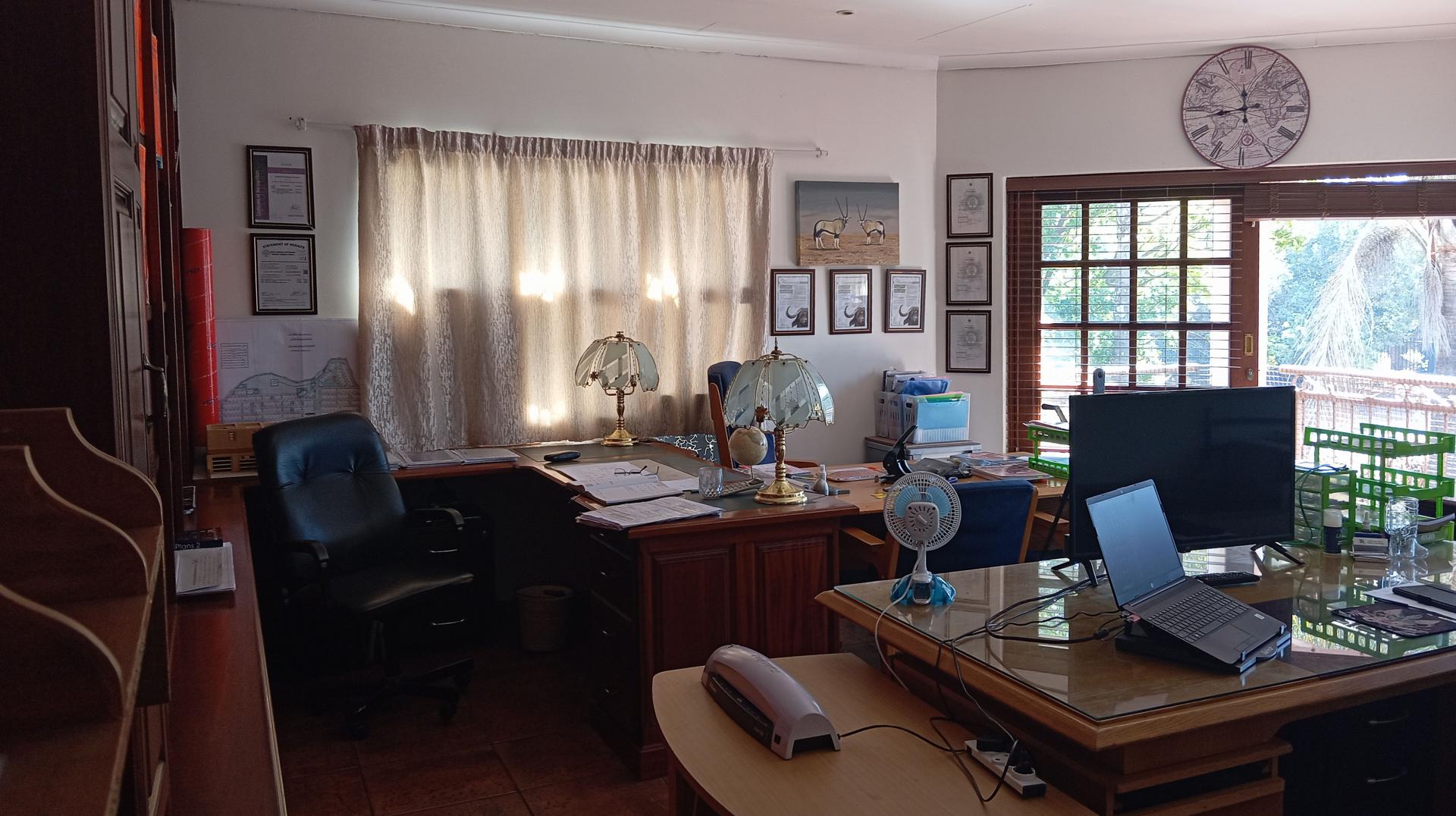 Study - 45 square meters of property in Erasmuskloof