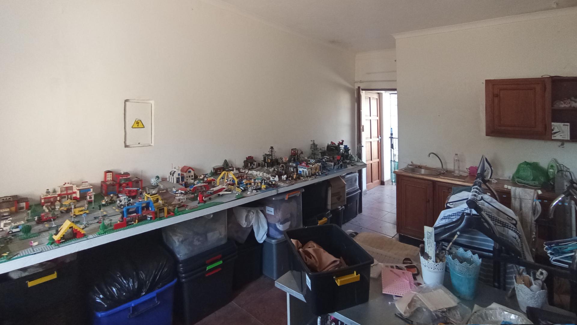 Entertainment - 34 square meters of property in Erasmuskloof
