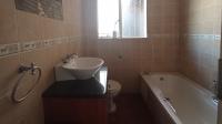 Bathroom 1 of property in Erasmuskloof