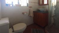 Bathroom 2 - 3 square meters of property in Erasmuskloof