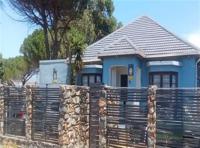 Front View of property in Lansdowne