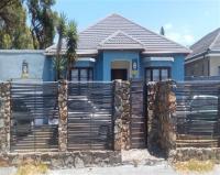 Front View of property in Lansdowne