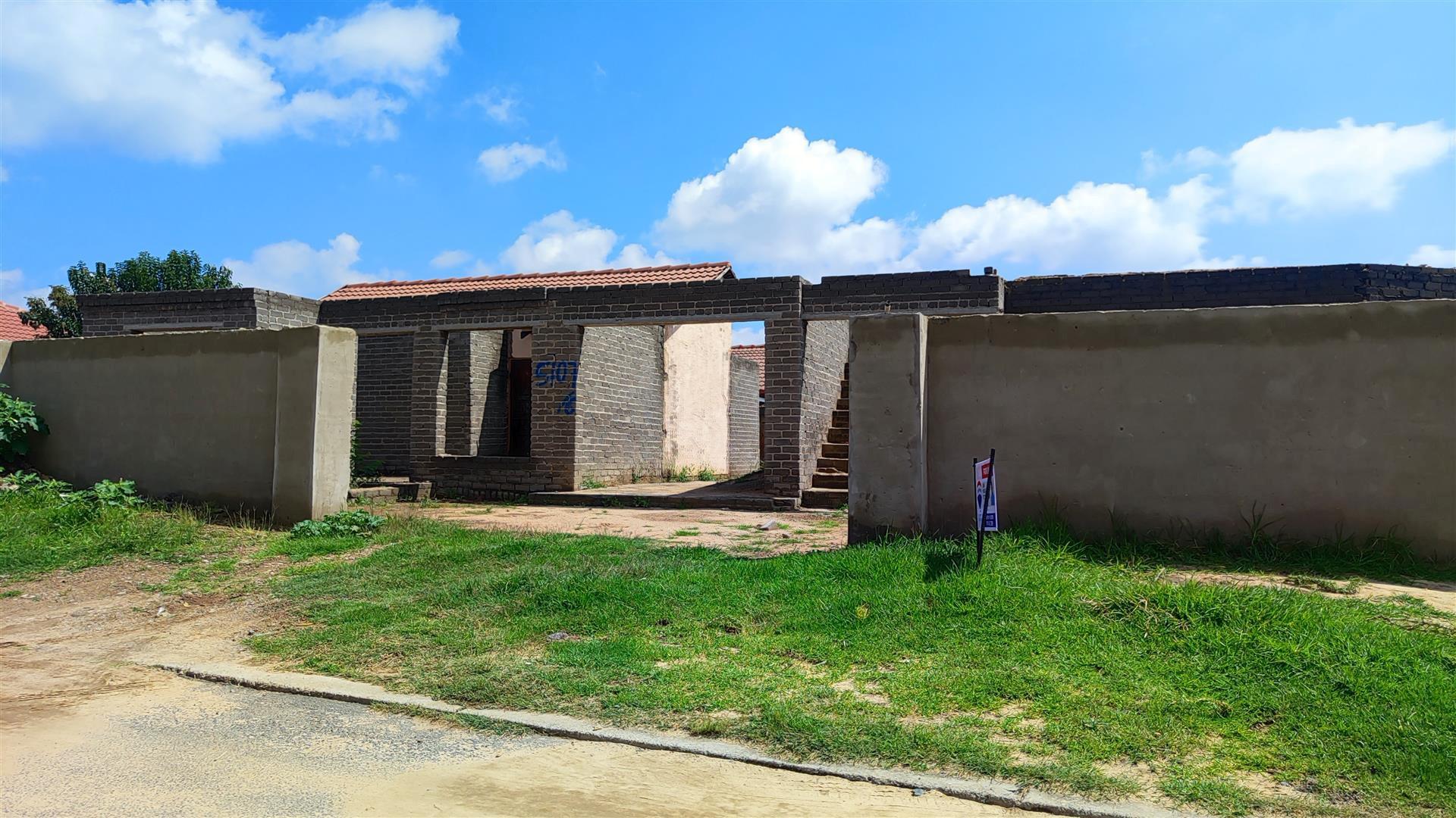 Front View of property in Birch Acres