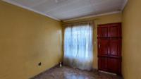 Lounges - 10 square meters of property in Birch Acres