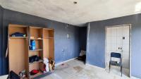 Lounges - 10 square meters of property in Birch Acres