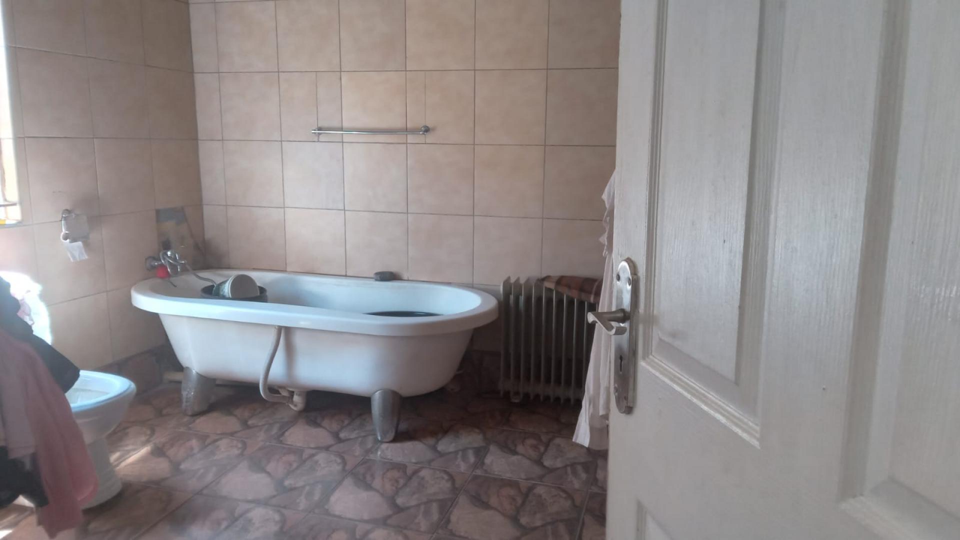 Bathroom 1 of property in Stretford