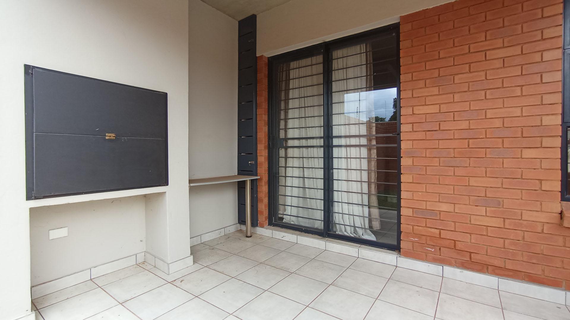 Patio - 11 square meters of property in Montana